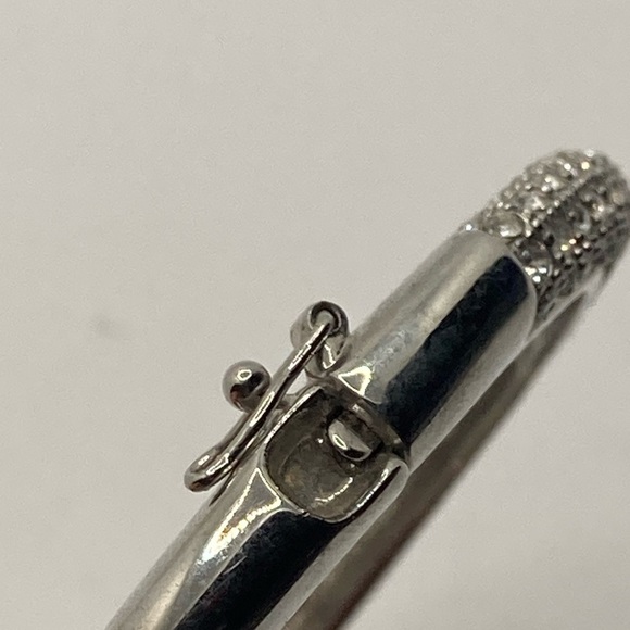 Lia Sophia Glitterati 3 Row Crystal Stone Silver Tone Hinged Bangle 6.6” / 2” D - Picture 5 of 7